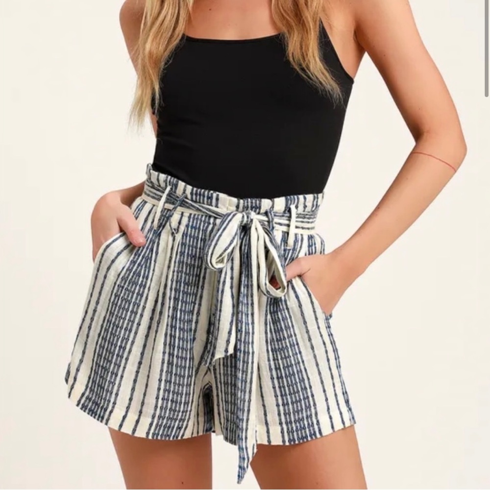 Lulu’s Laguna High Waisted Shorts